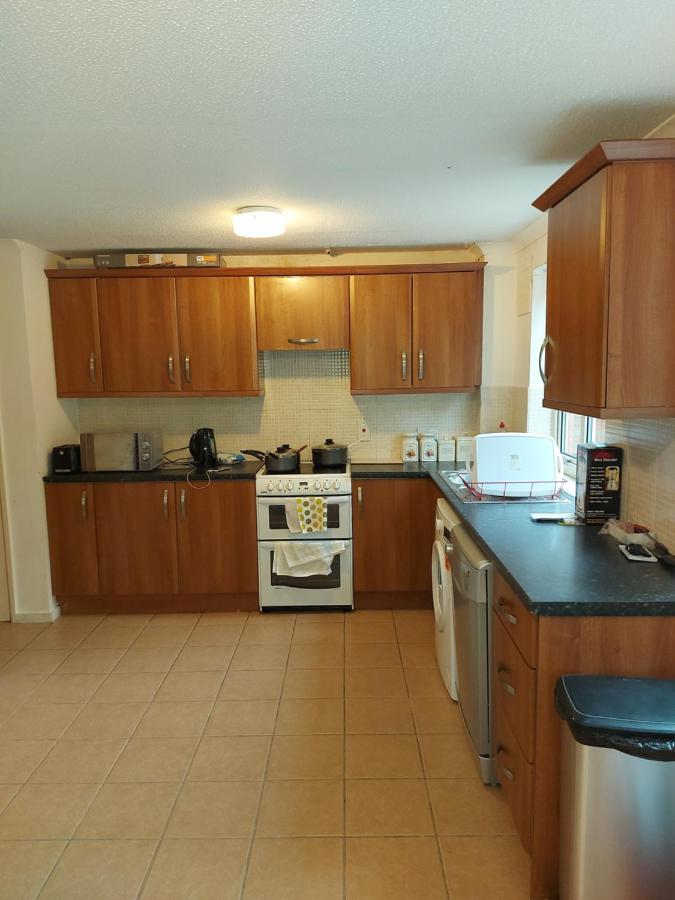Spacious And Serene Stay Near Milton Keynes Centre Willen Exterior photo